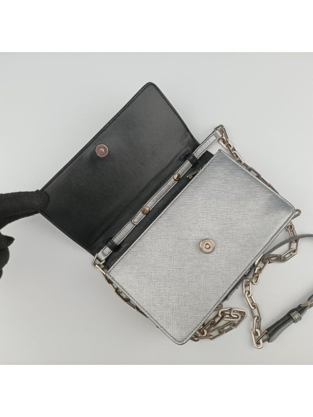 ★SOLD★ Prada Logo Chain Silver Saffiano Leather Bag - Picture 14 of 15